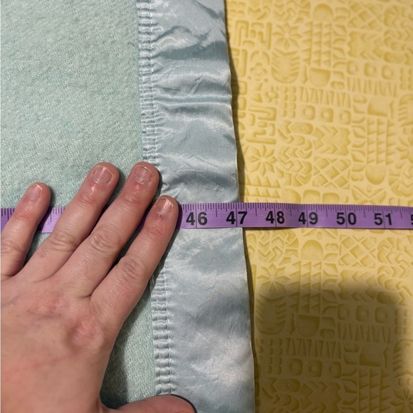 Vintage Kenwood Light Blue Baby Blanket with Satin Trim - Picture 6 of 6